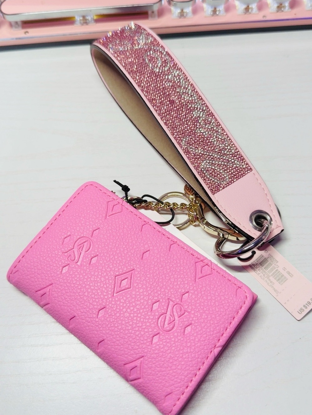 Victoria’s. secrets  NEW BUNDLE keychain & foldover card case